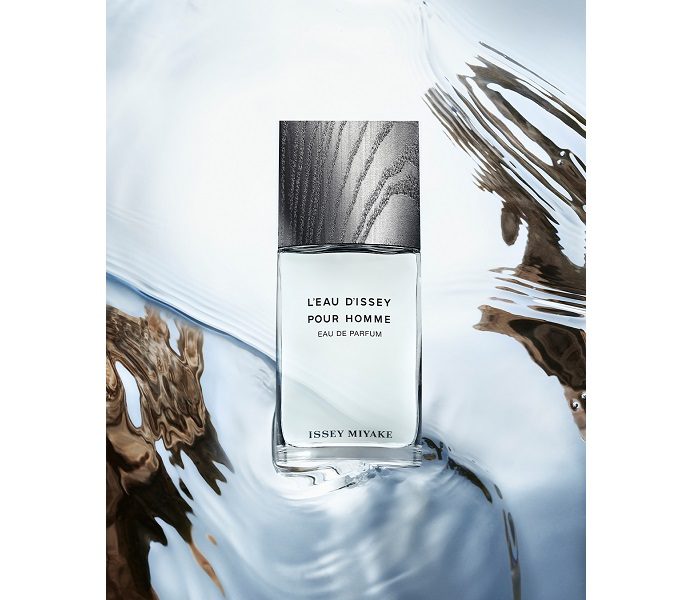 ISSEY MIYAKE ／イッセイ ミヤケ
  